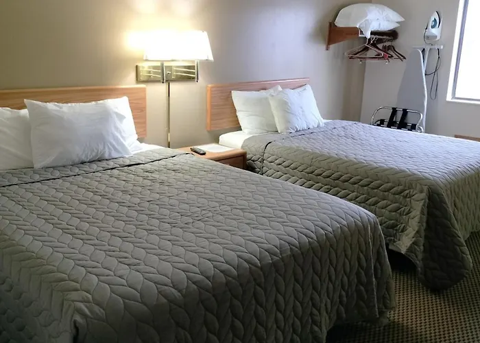 Magnuson Hotel Ironwood